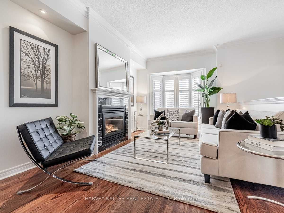 36A Mendota Rd, Toronto, ON M8Y1E8 | 2 Bedroom 2 Bathroom Freehold Townhouse | Image 2