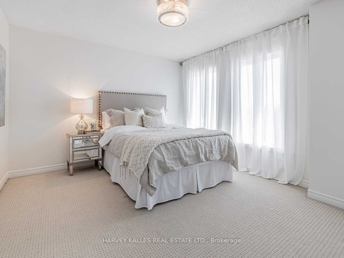 36A Mendota Rd, Toronto, ON M8Y1E8 | 2 Bedroom 2 Bathroom Freehold Townhouse | Image 23