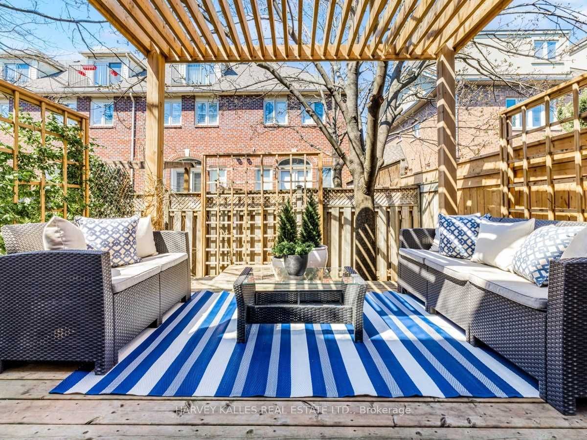 36A Mendota Rd, Toronto, ON M8Y1E8 | 2 Bedroom 2 Bathroom Freehold Townhouse | Image 26