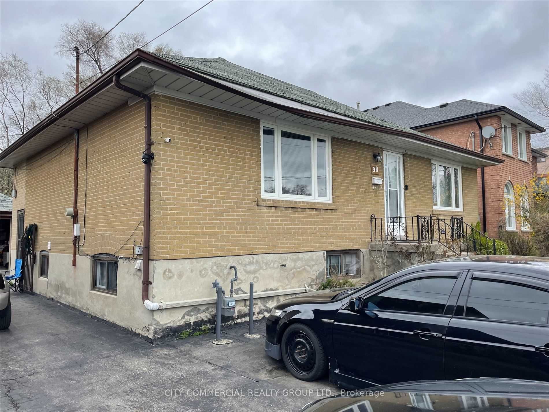 98 Winston Park Blvd, Toronto, ON M3K1C5 | 3 Bedroom 2 Bathroom Detached House | Image 1