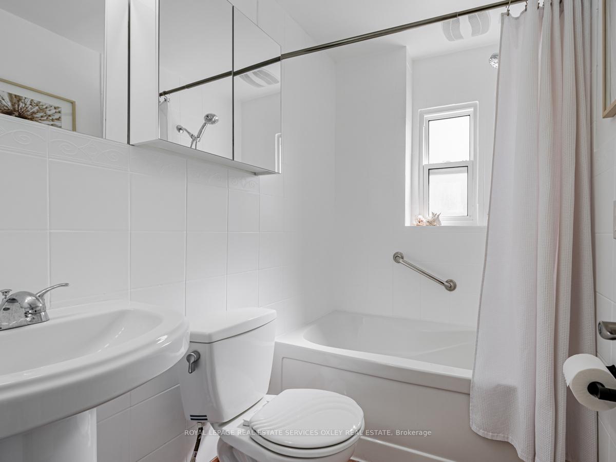 93 Lightbourn Ave, Toronto, ON M6H3P8 | 2 Bedroom 2 Bathroom Semi-Detached House | Image 12