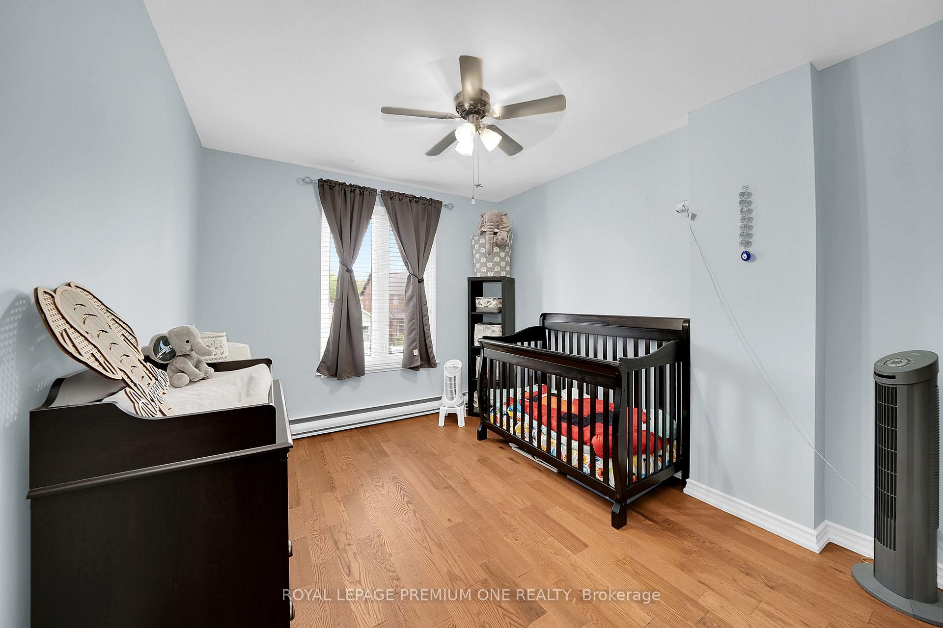 42 Elder Ave, Toronto, ON M8W1S4 | 3 Bedroom 2 Bathroom Detached House | Image 13