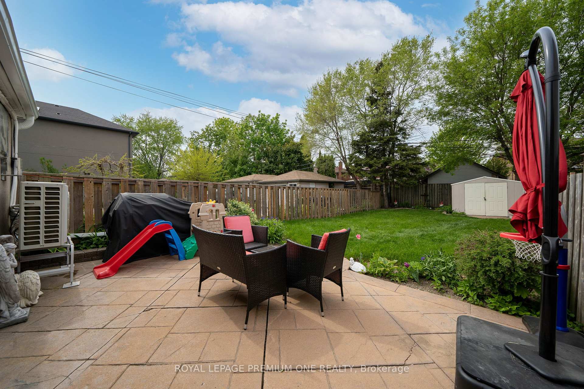 42 Elder Ave, Toronto, ON M8W1S4 | 3 Bedroom 2 Bathroom Detached House | Image 17