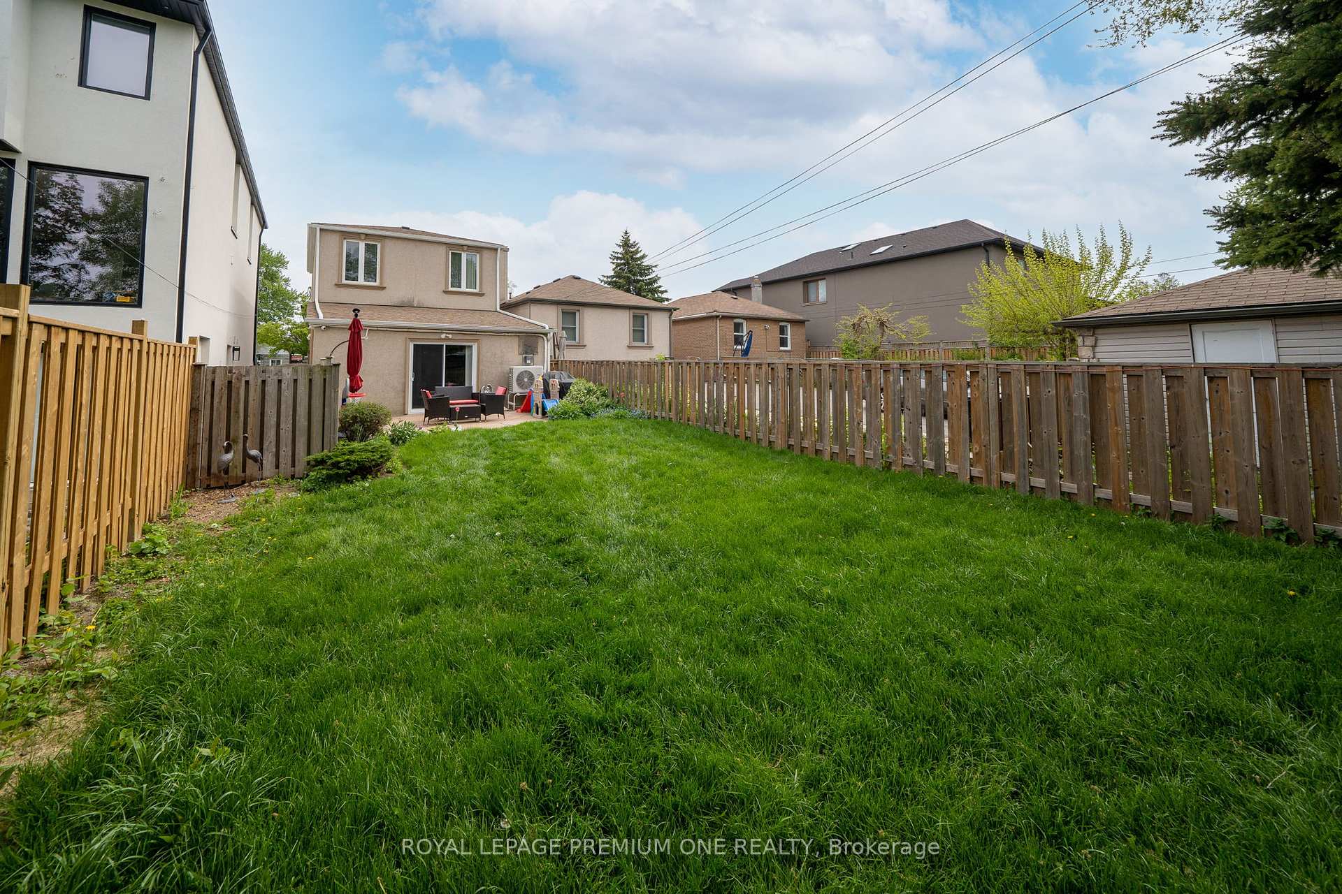 42 Elder Ave, Toronto, ON M8W1S4 | 3 Bedroom 2 Bathroom Detached House | Image 19