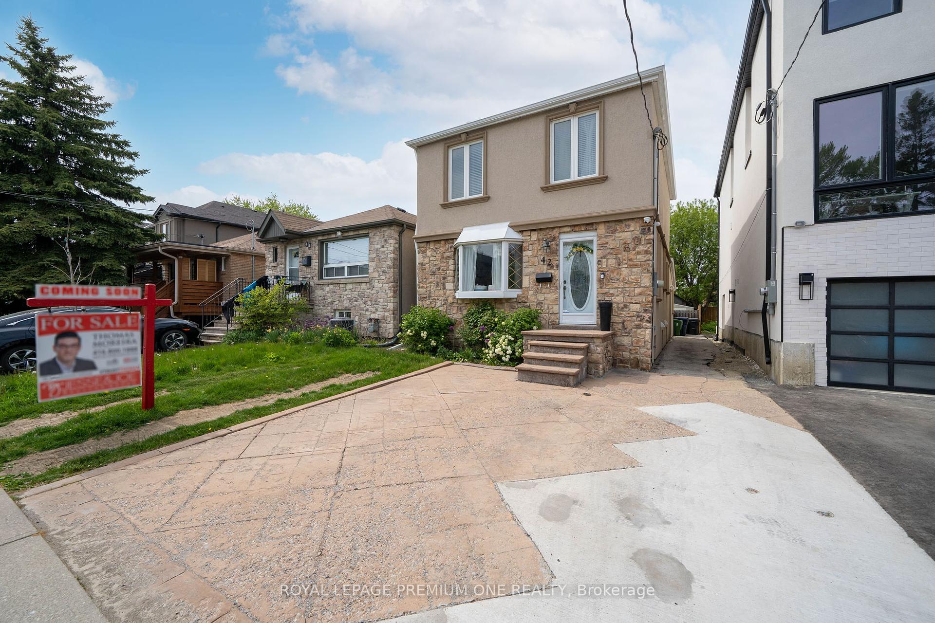 42 Elder Ave, Toronto, ON M8W1S4 | 3 Bedroom 2 Bathroom Detached House | Image 2
