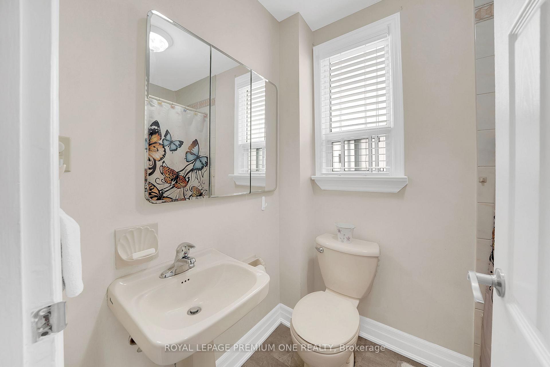 42 Elder Ave, Toronto, ON M8W1S4 | 3 Bedroom 2 Bathroom Detached House | Image 6