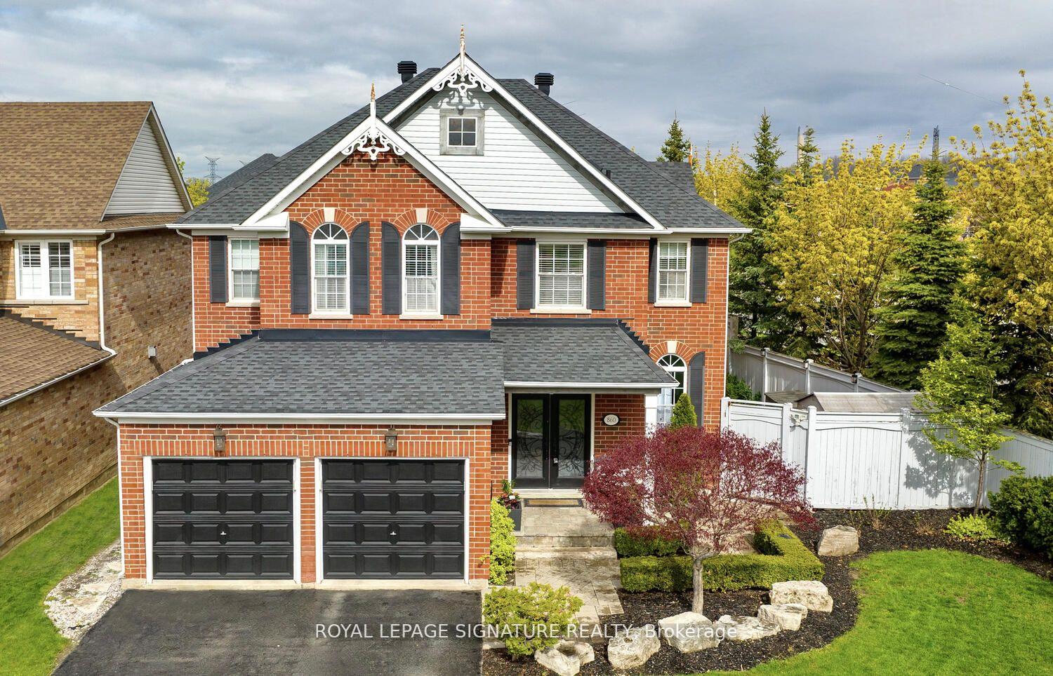 860 Spinning Wheel Cres W, Mississauga, ON L5W1W4 | 4 Bedroom 4 Bathroom Detached House | Image 1
