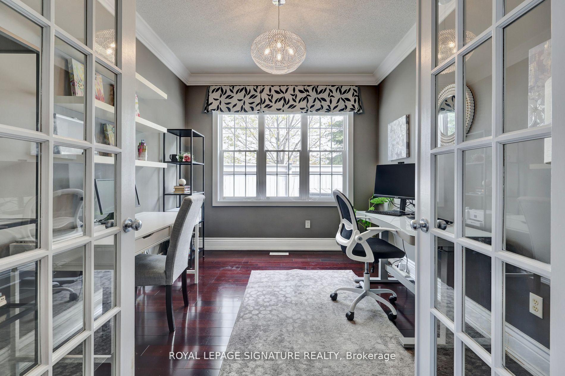 860 Spinning Wheel Cres W, Mississauga, ON L5W1W4 | 4 Bedroom 4 Bathroom Detached House | Image 11