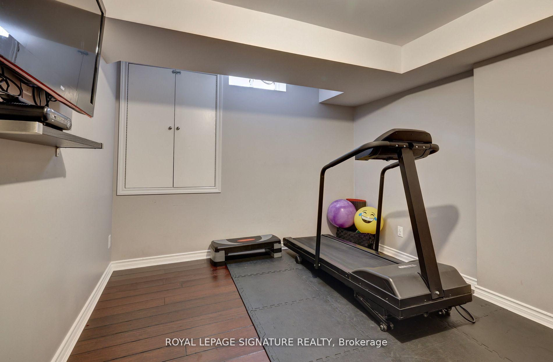 860 Spinning Wheel Cres W, Mississauga, ON L5W1W4 | 4 Bedroom 4 Bathroom Detached House | Image 28