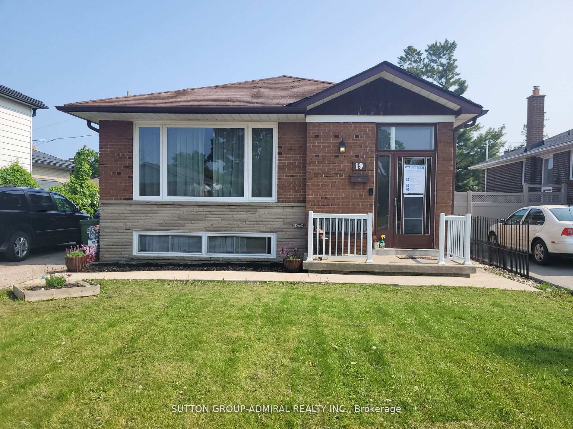 19 Faversham Cres, Toronto, ON M9C3X5 | 3 Bedroom 2 Bathroom Detached House | Image 1