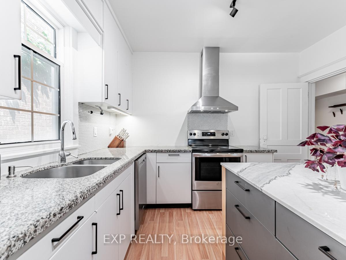 35 Dynevor Rd, Toronto, ON M6E3W7 | 3 Bedroom 3 Bathroom Detached House | Image 14