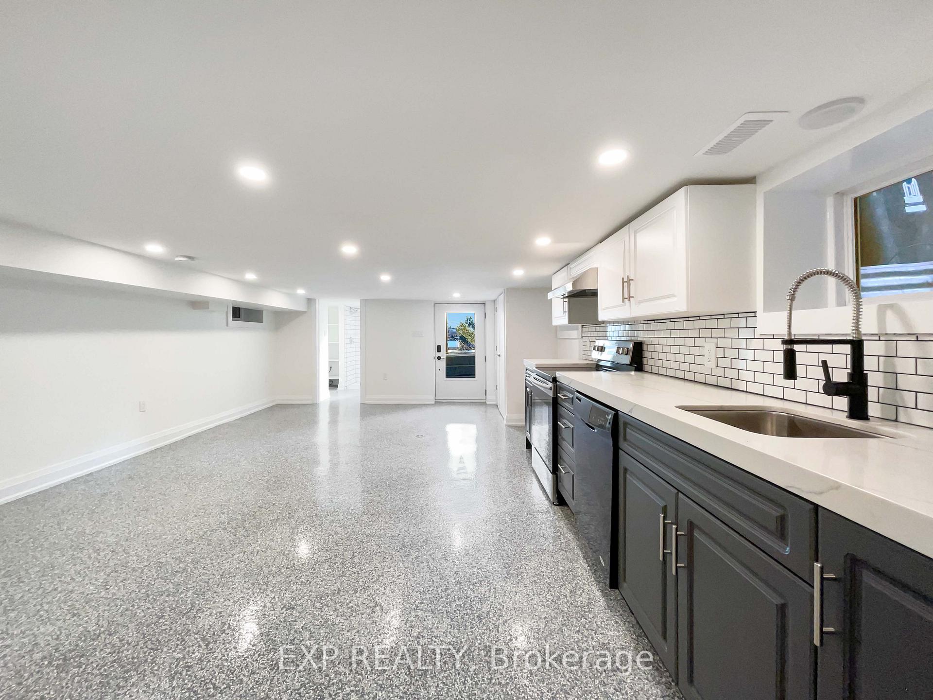 35 Dynevor Rd, Toronto, ON M6E3W7 | 3 Bedroom 3 Bathroom Detached House | Image 29