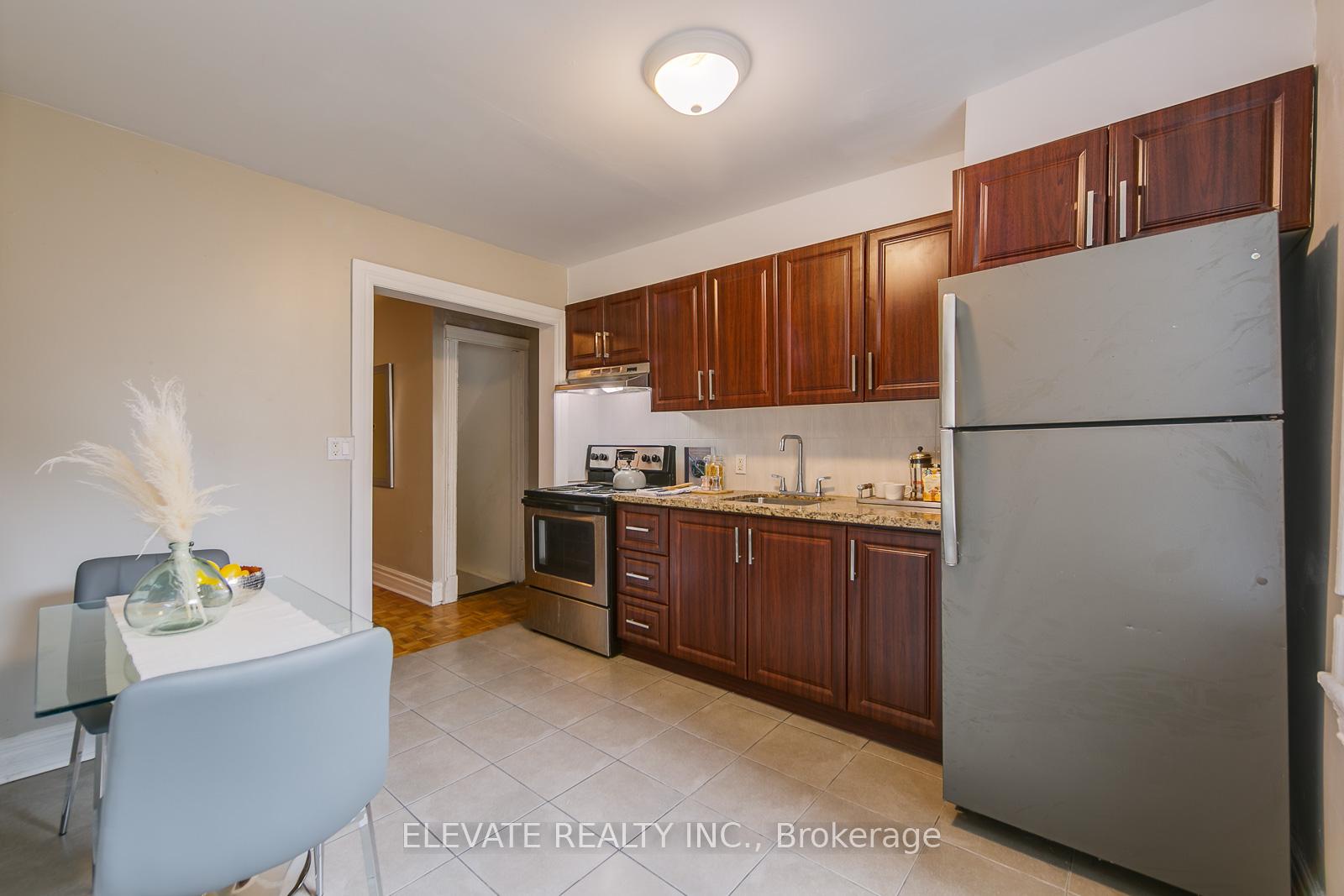 654 St Clarens Ave, Toronto, ON M6H3W9 | 3 Bedroom 2 Bathroom Semi-Detached House | Image 11