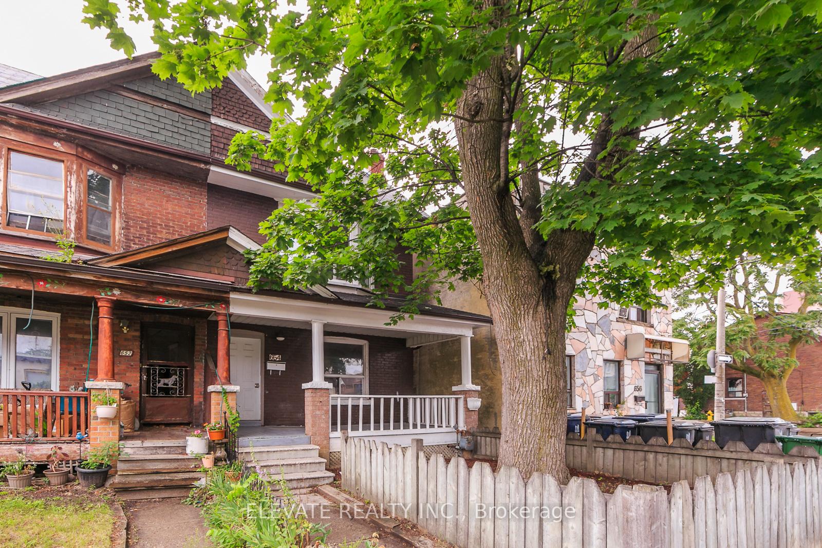 654 St Clarens Ave, Toronto, ON M6H3W9 | 3 Bedroom 2 Bathroom Semi-Detached House | Image 35