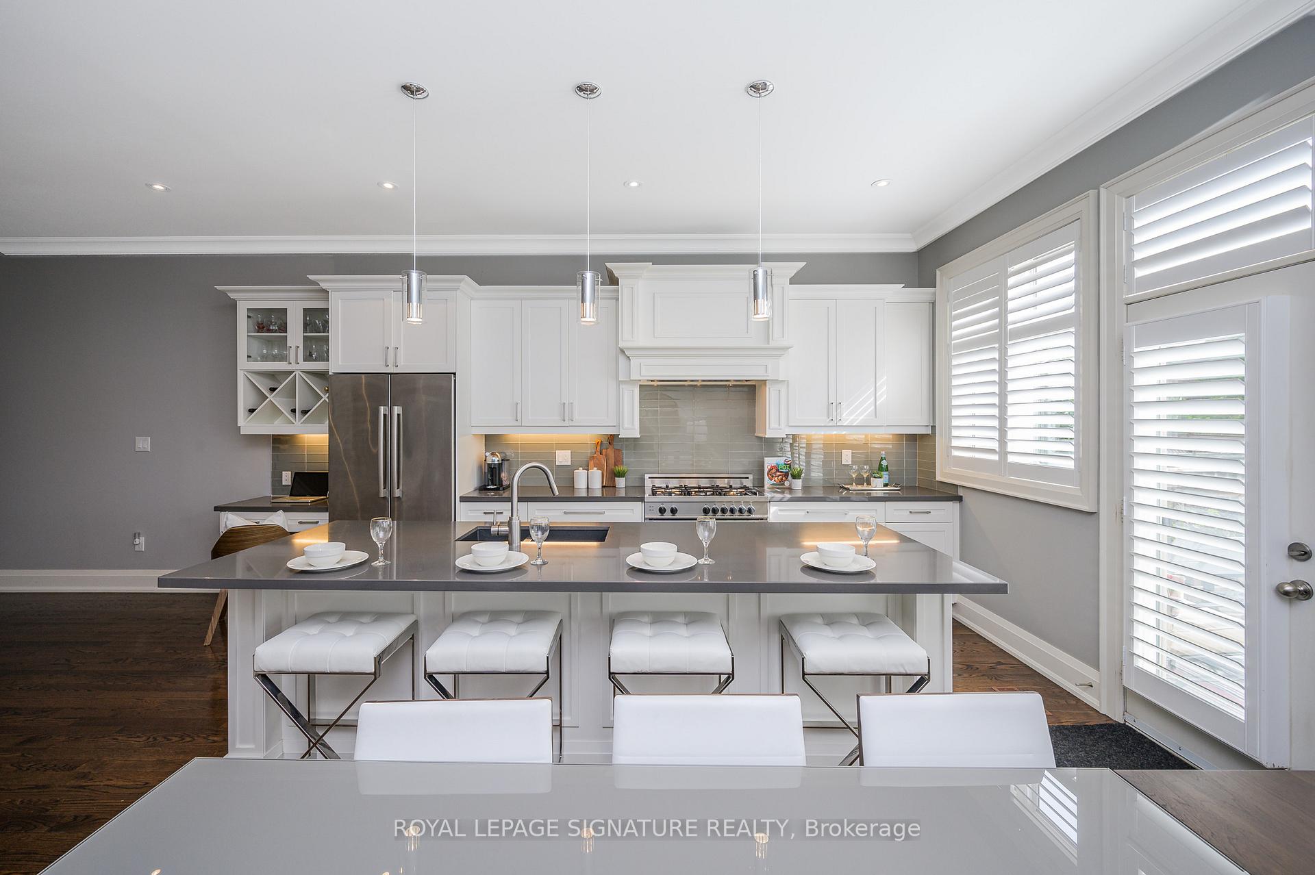 3 Robindale Ave, Toronto, ON M8W4A8 | 3 Bedroom 4 Bathroom Detached House | Image 8