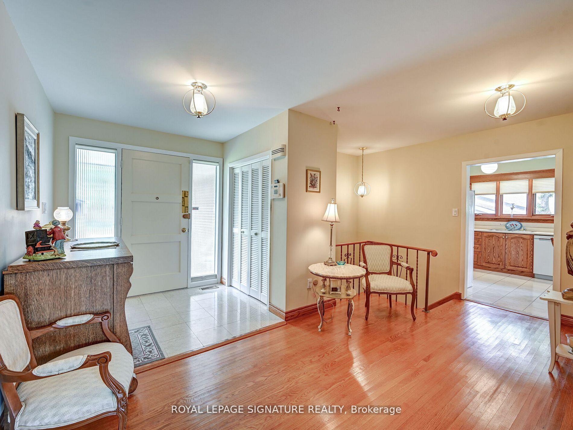 34 Grovetree Rd, Toronto, ON M9V2Y2 | 3 Bedroom 3 Bathroom Detached House | Image 2