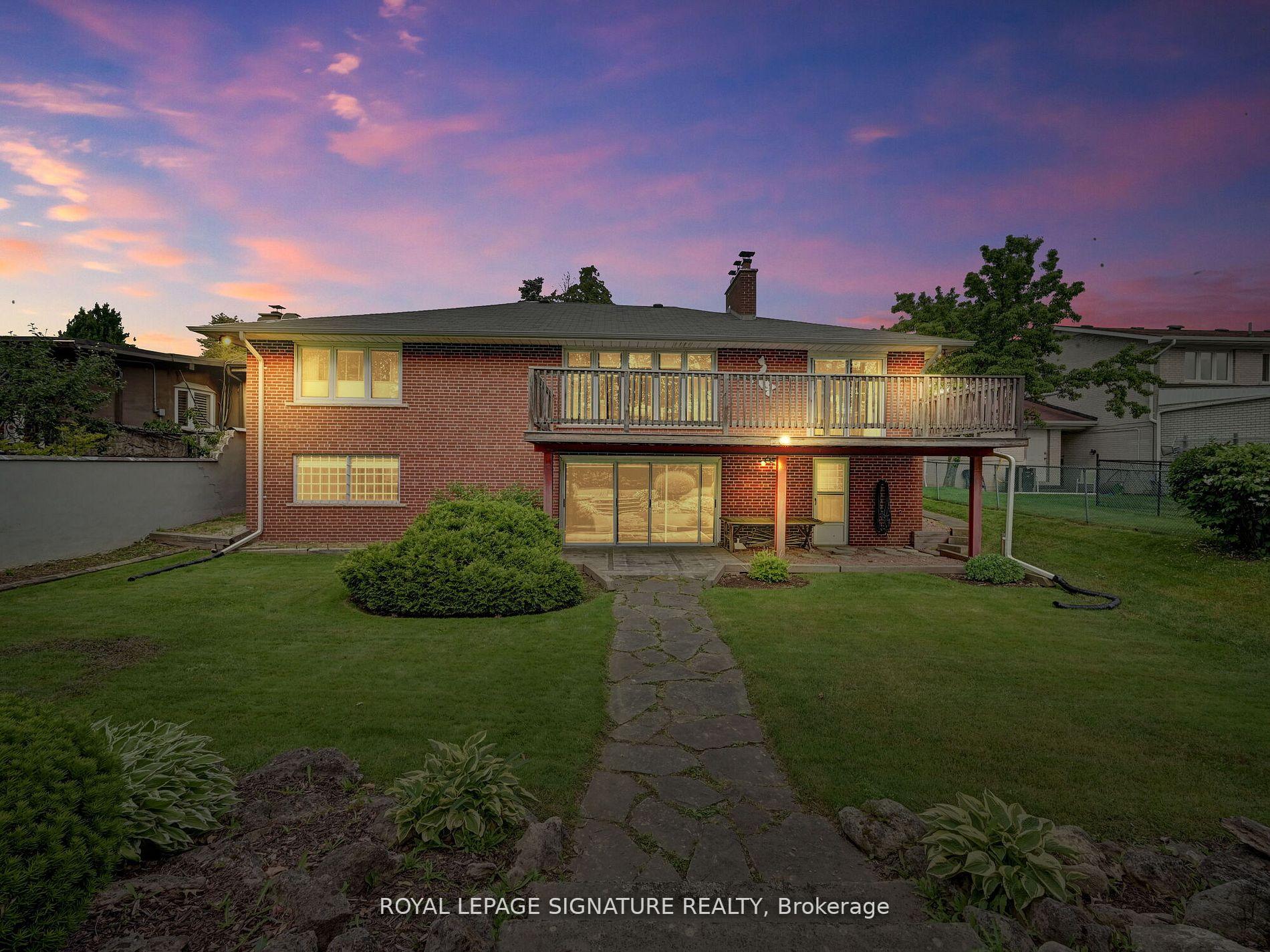 34 Grovetree Rd, Toronto, ON M9V2Y2 | 3 Bedroom 3 Bathroom Detached House | Image 23