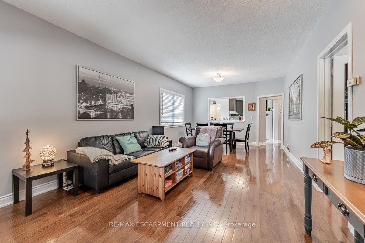 54 Twenty Third St, Toronto, ON M8V3N1 | 3 Bedroom 2 Bathroom Detached House | Image 8