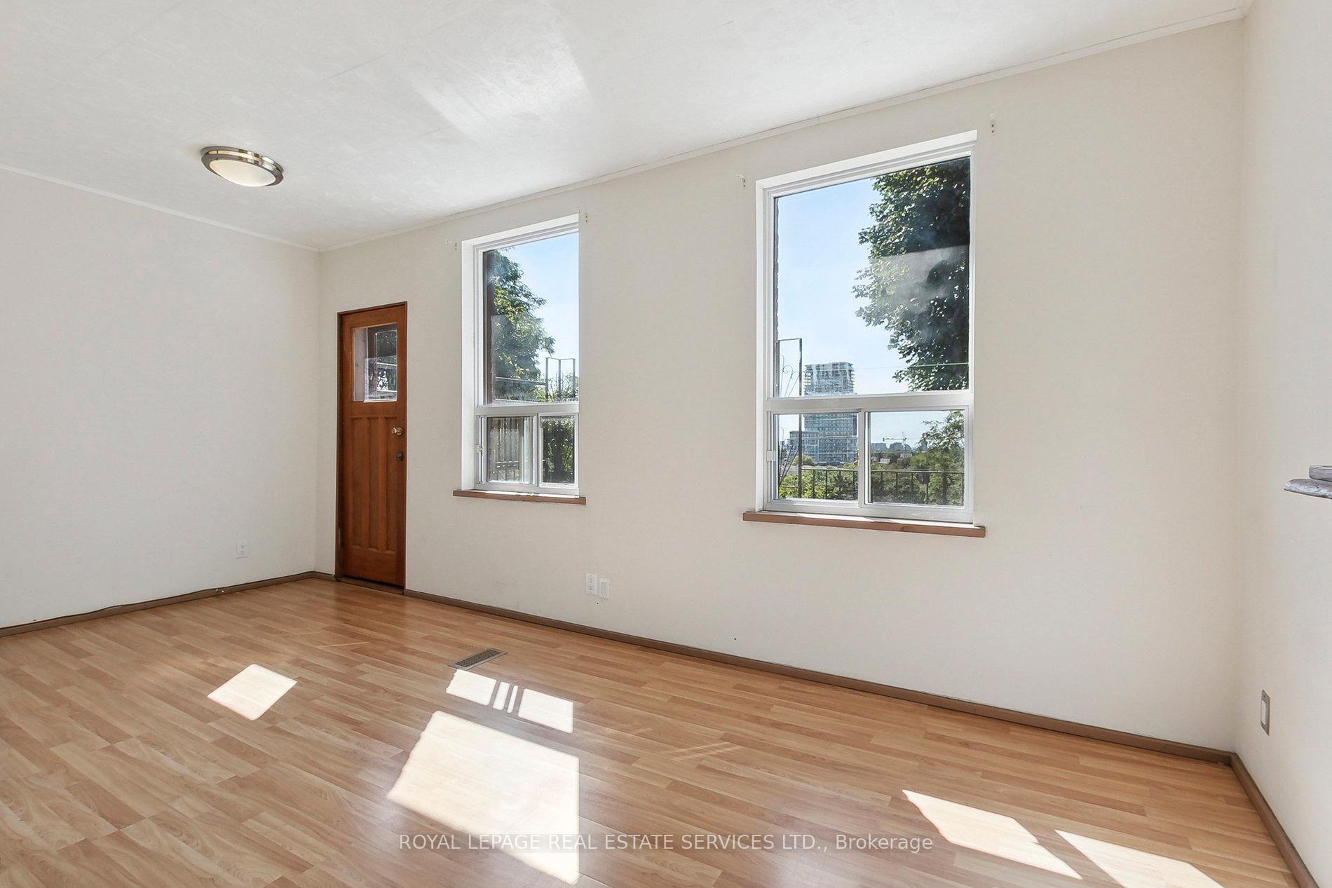 1556 Davenport Rd, Toronto, ON M6H2J1 | 3 Bedroom 3 Bathroom Detached House | Image 27