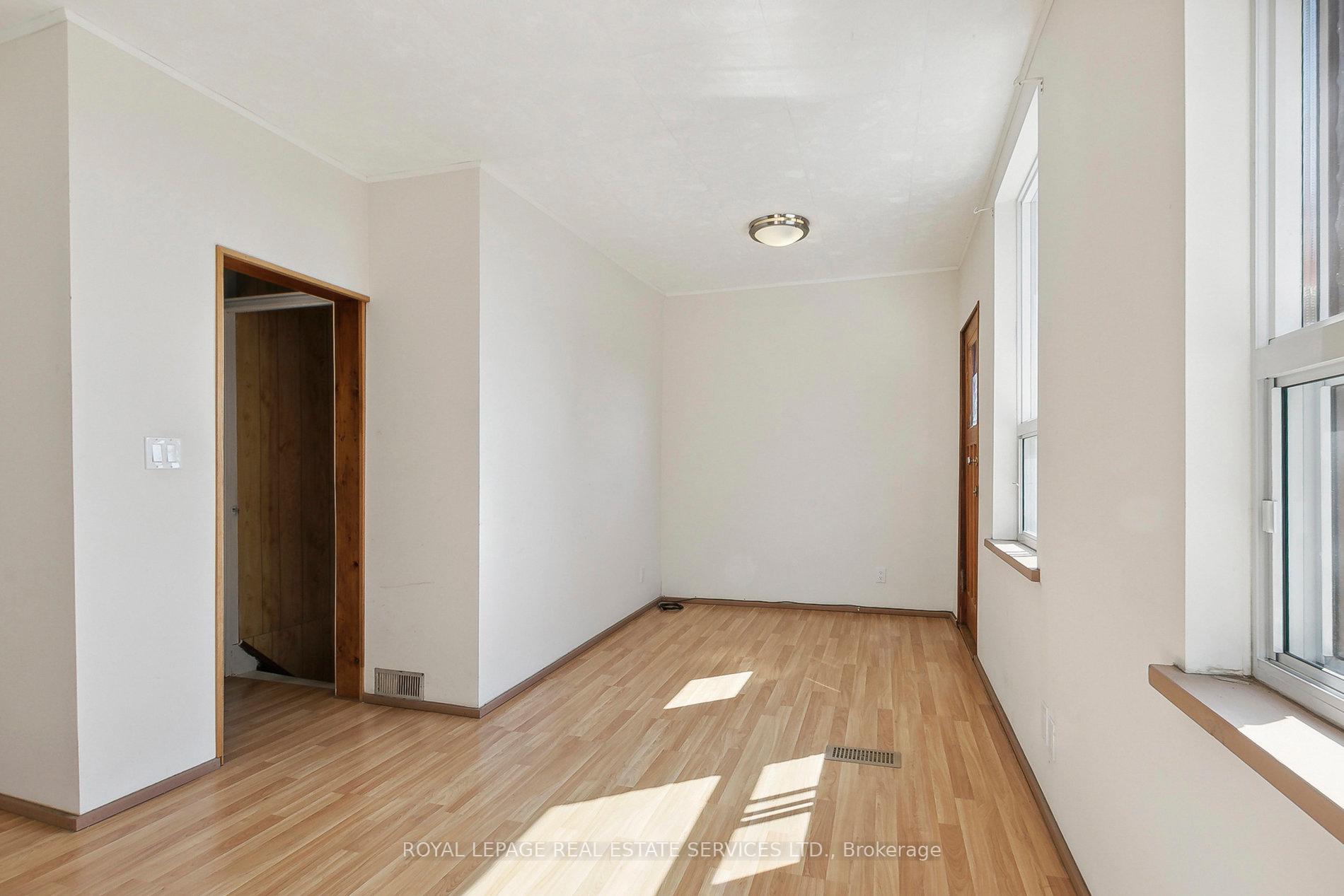 1556 Davenport Rd, Toronto, ON M6H2J1 | 3 Bedroom 3 Bathroom Detached House | Image 28