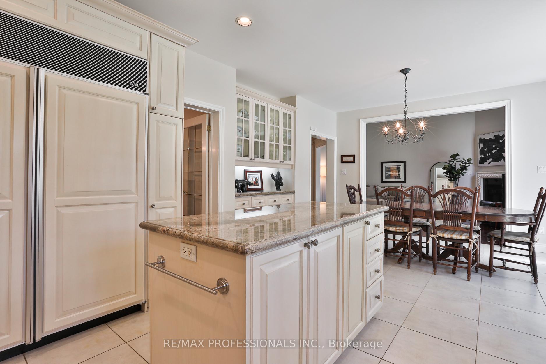 42 Wimbleton Rd, Toronto, ON M9A3S1 | 4 Bedroom 5 Bathroom Detached House | Image 11