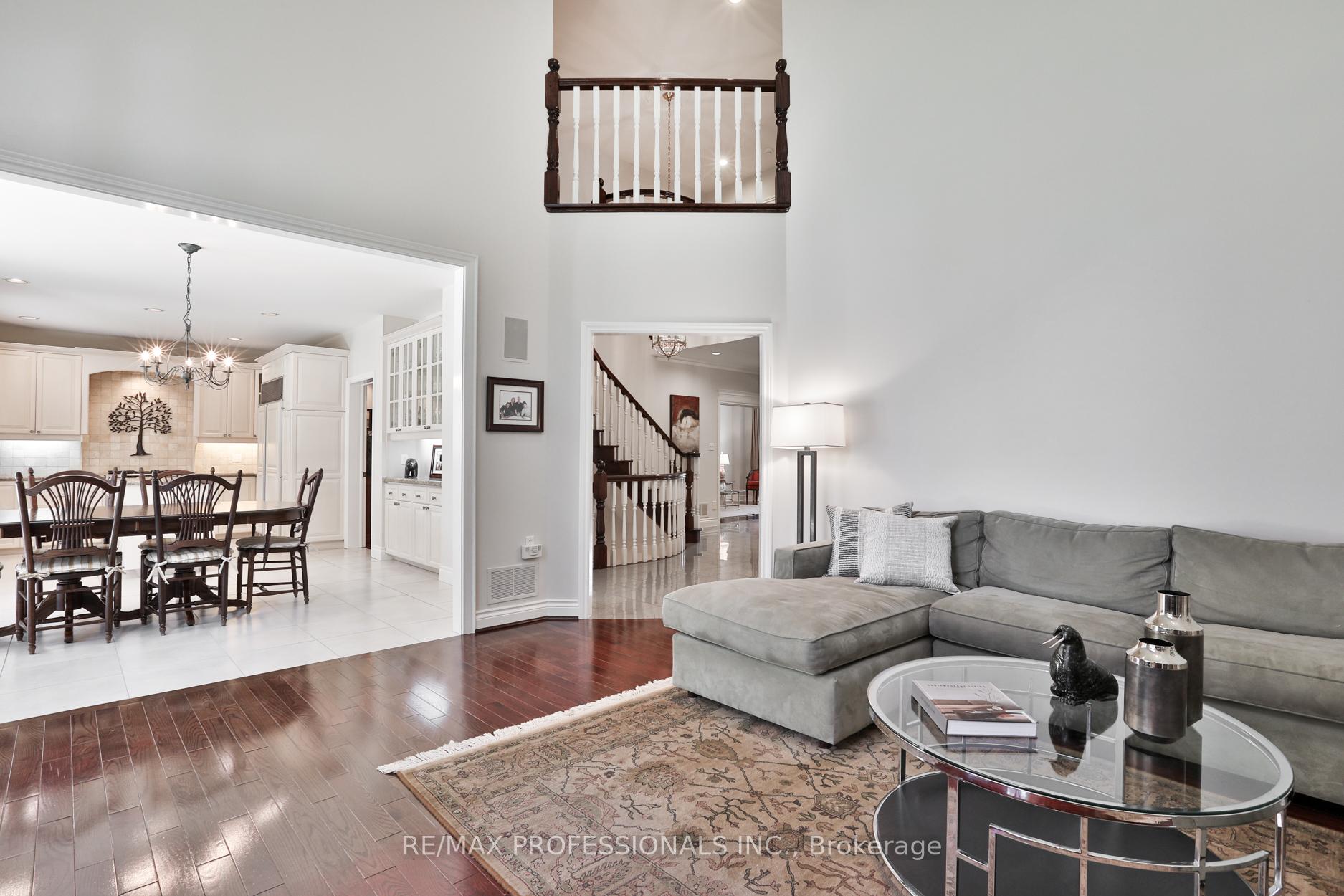 42 Wimbleton Rd, Toronto, ON M9A3S1 | 4 Bedroom 5 Bathroom Detached House | Image 14