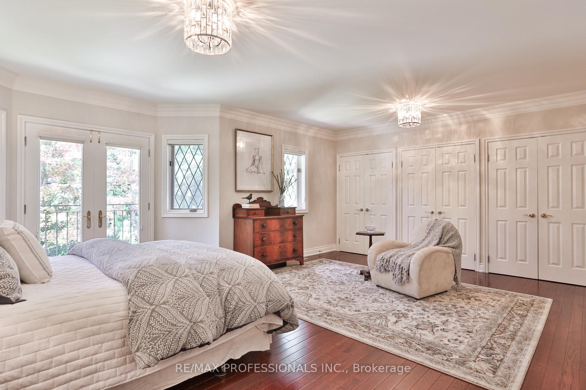 42 Wimbleton Rd, Toronto, ON M9A3S1 | 4 Bedroom 5 Bathroom Detached House | Image 20