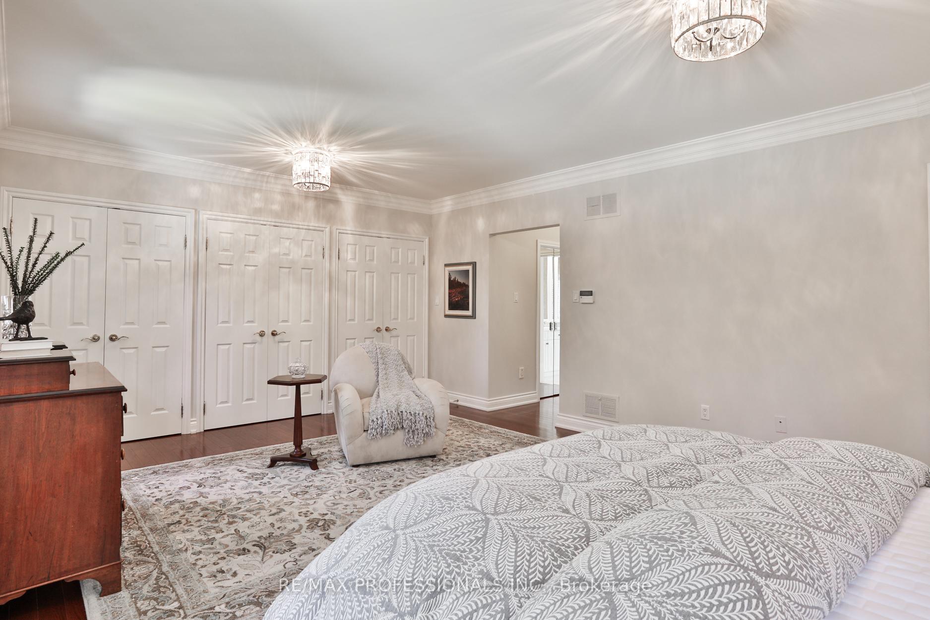 42 Wimbleton Rd, Toronto, ON M9A3S1 | 4 Bedroom 5 Bathroom Detached House | Image 21