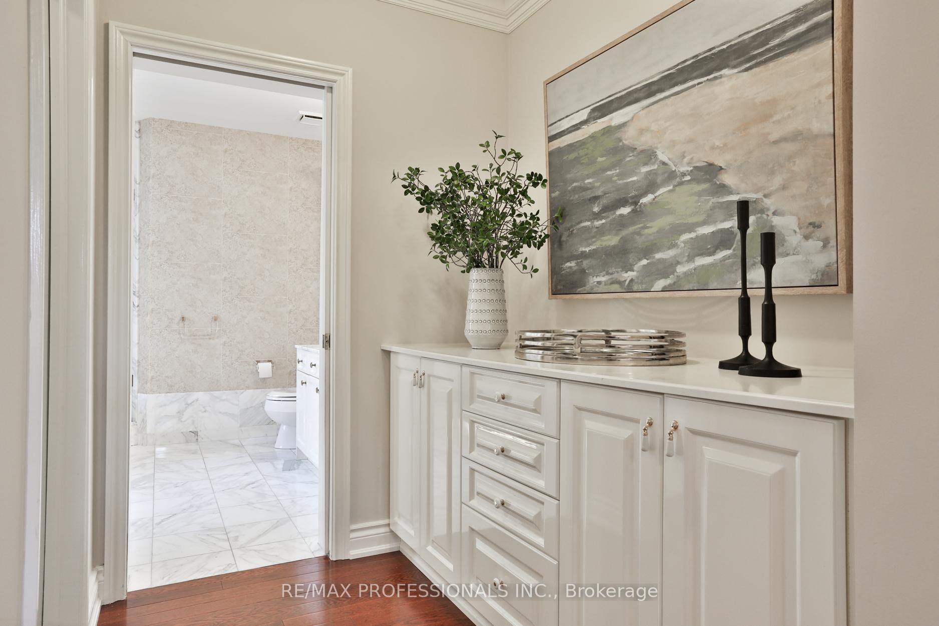 42 Wimbleton Rd, Toronto, ON M9A3S1 | 4 Bedroom 5 Bathroom Detached House | Image 23