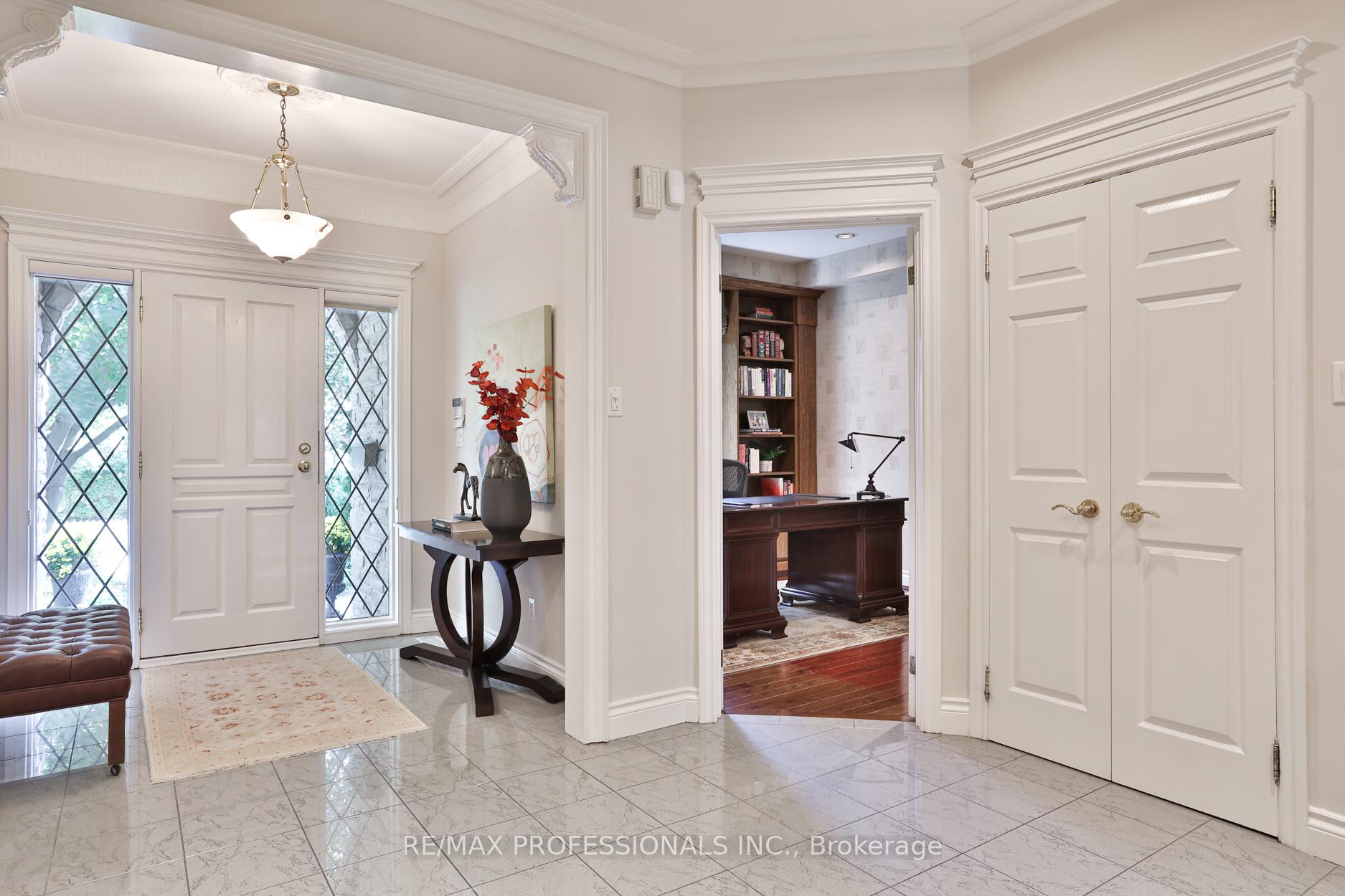 42 Wimbleton Rd, Toronto, ON M9A3S1 | 4 Bedroom 5 Bathroom Detached House | Image 3