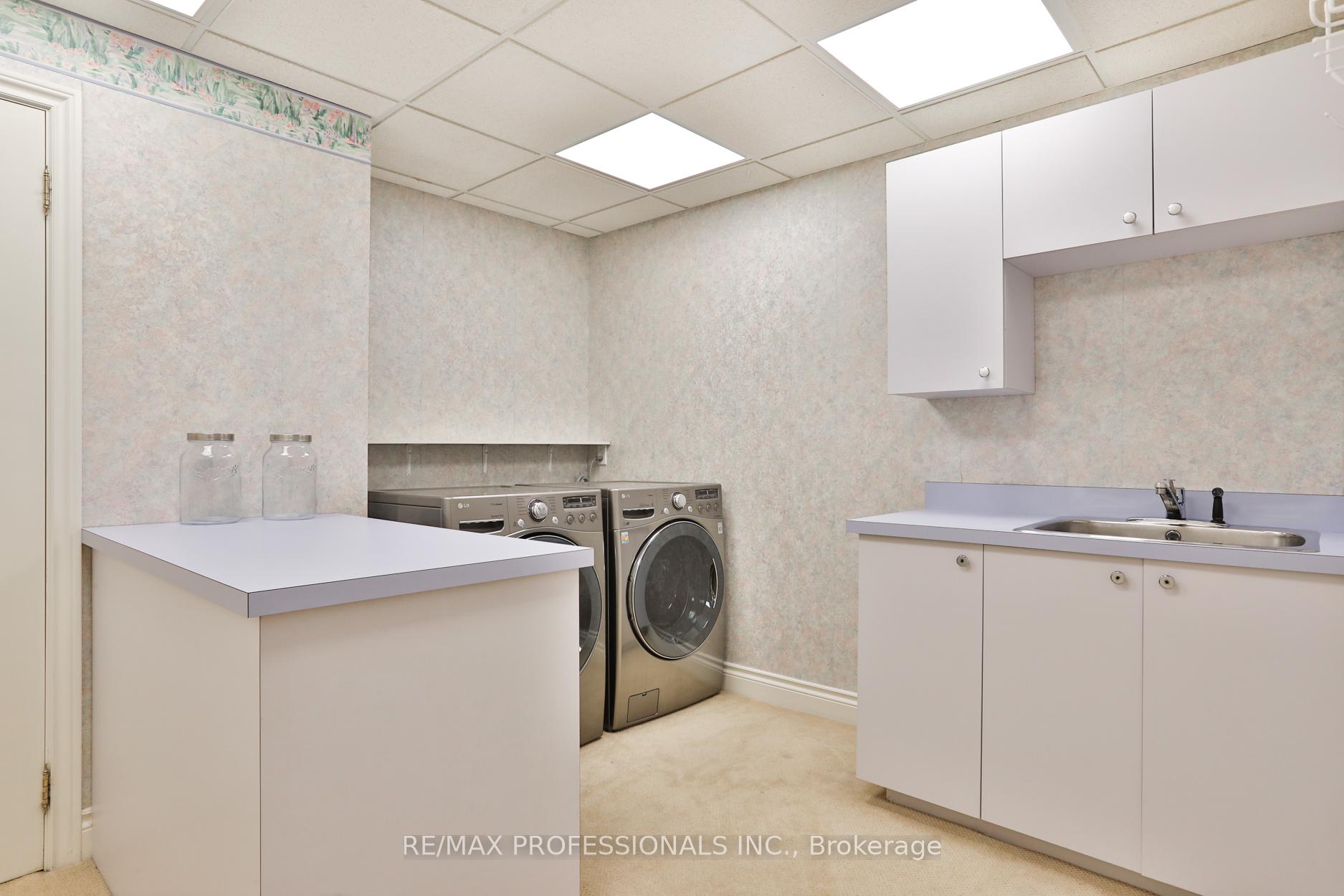 42 Wimbleton Rd, Toronto, ON M9A3S1 | 4 Bedroom 5 Bathroom Detached House | Image 36