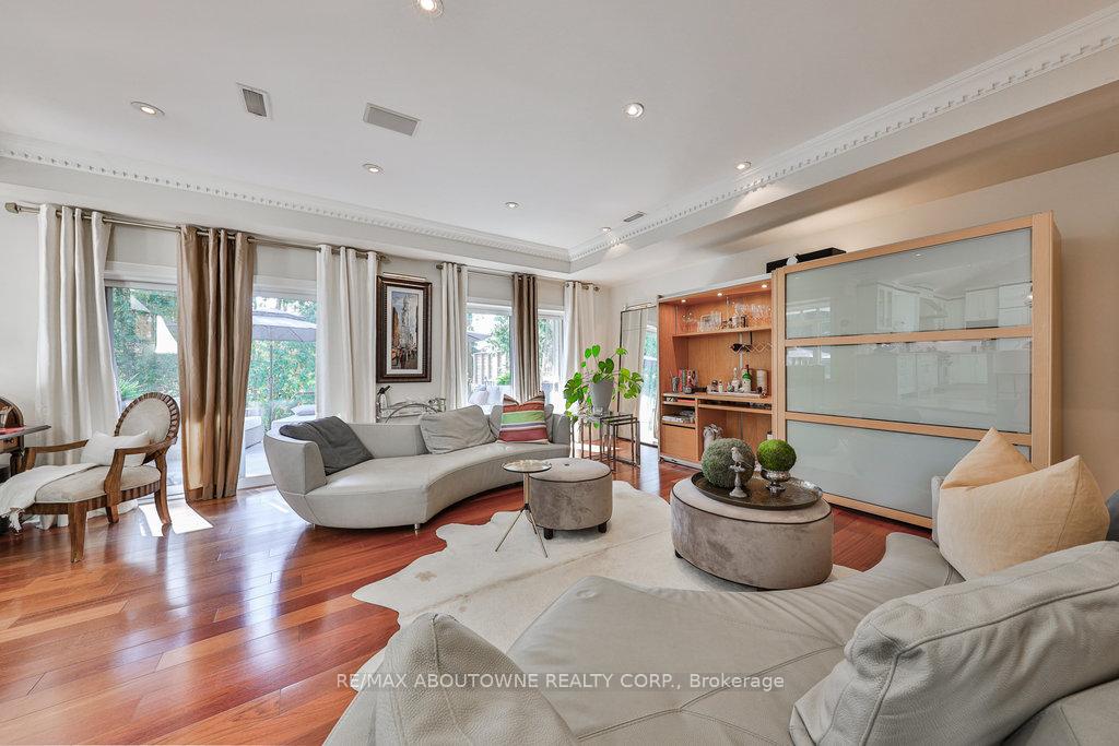 43 Bywood Dr, Toronto, ON M9A1M1 | 3 Bedroom 4 Bathroom Detached House | Image 11