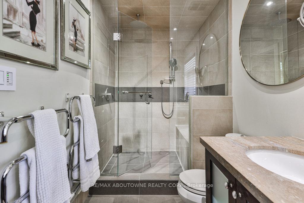 43 Bywood Dr, Toronto, ON M9A1M1 | 3 Bedroom 4 Bathroom Detached House | Image 17