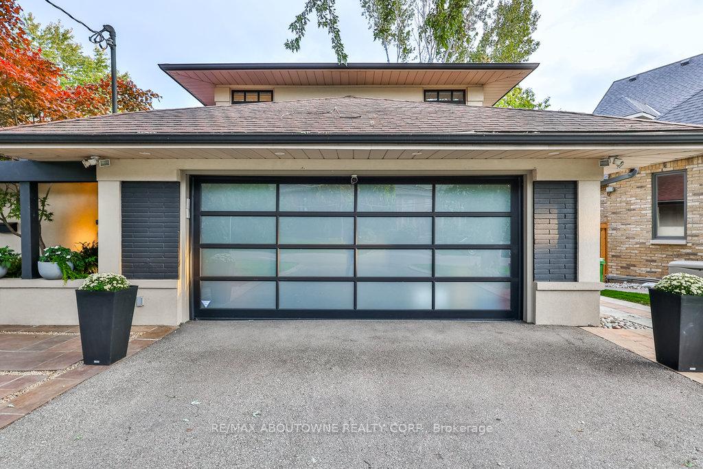 43 Bywood Dr, Toronto, ON M9A1M1 | 3 Bedroom 4 Bathroom Detached House | Image 2