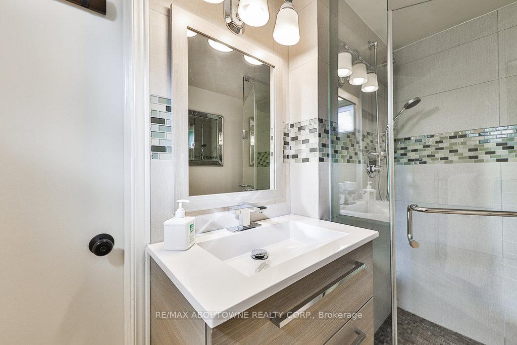 43 Bywood Dr, Toronto, ON M9A1M1 | 3 Bedroom 4 Bathroom Detached House | Image 26