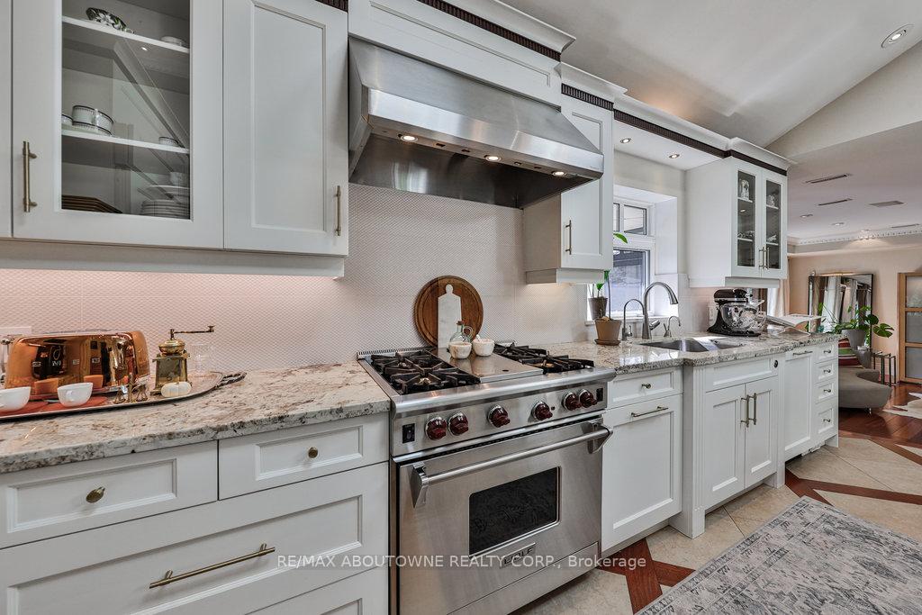 43 Bywood Dr, Toronto, ON M9A1M1 | 3 Bedroom 4 Bathroom Detached House | Image 8