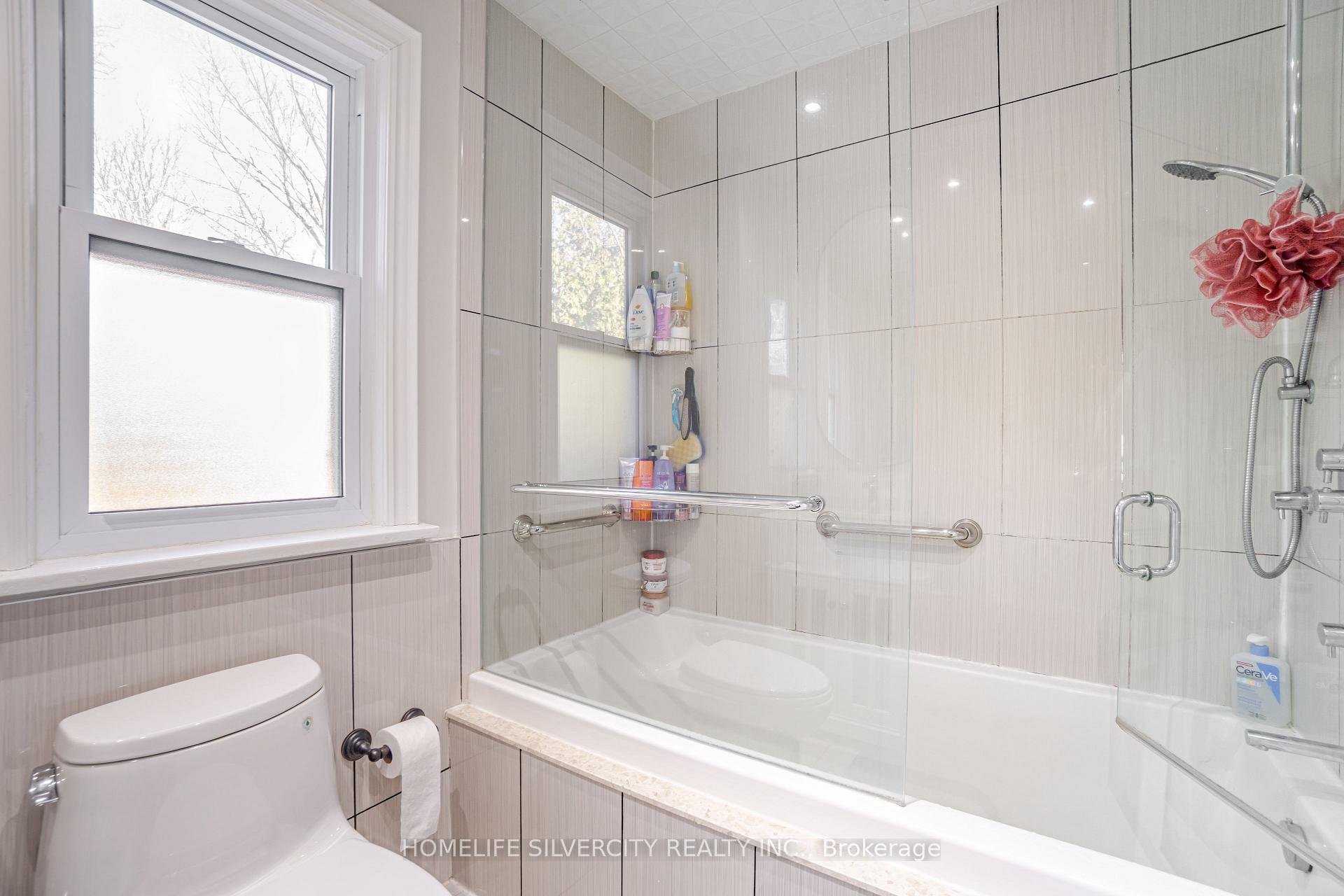 239 Burnhamthorpe Rd, Toronto, ON M9B1Z2 | 4 Bedroom 3 Bathroom Detached House | Image 24