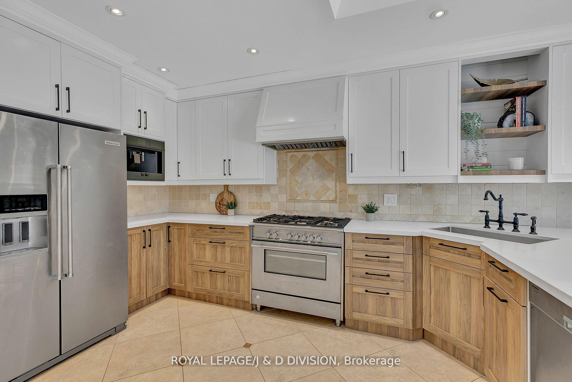 2 Blackdown Cres, Toronto, ON M9B5X6 | 3 Bedroom 3 Bathroom Detached House | Image 15