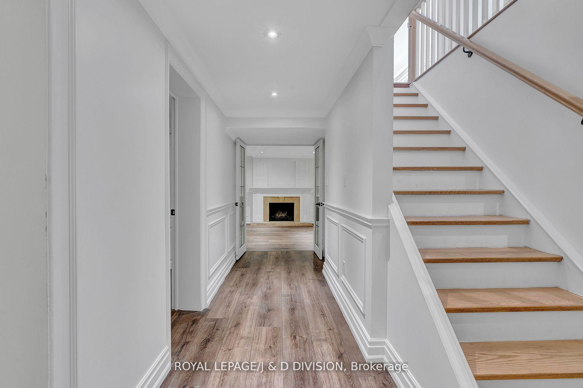 2 Blackdown Cres, Toronto, ON M9B5X6 | 3 Bedroom 3 Bathroom Detached House | Image 25