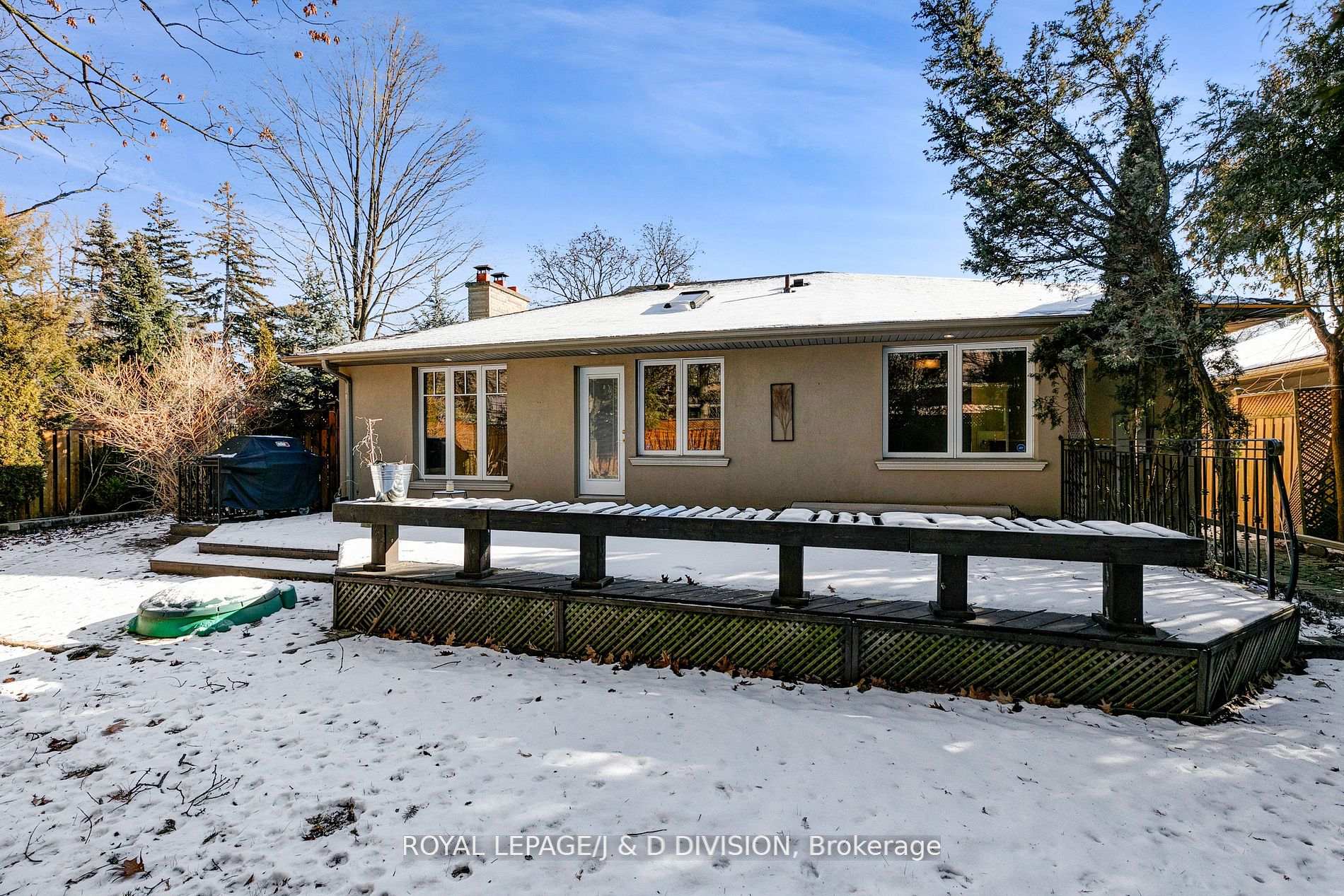 2 Blackdown Cres, Toronto, ON M9B5X6 | 3 Bedroom 3 Bathroom Detached House | Image 36