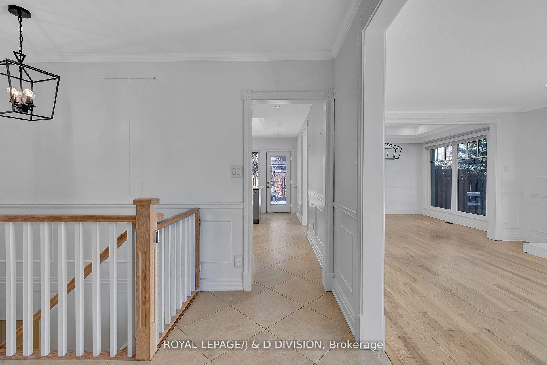 2 Blackdown Cres, Toronto, ON M9B5X6 | 3 Bedroom 3 Bathroom Detached House | Image 4