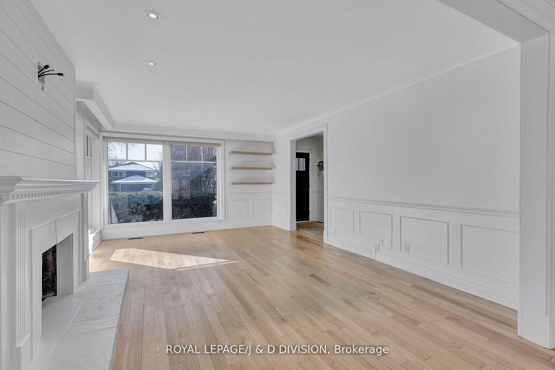 2 Blackdown Cres, Toronto, ON M9B5X6 | 3 Bedroom 3 Bathroom Detached House | Image 7