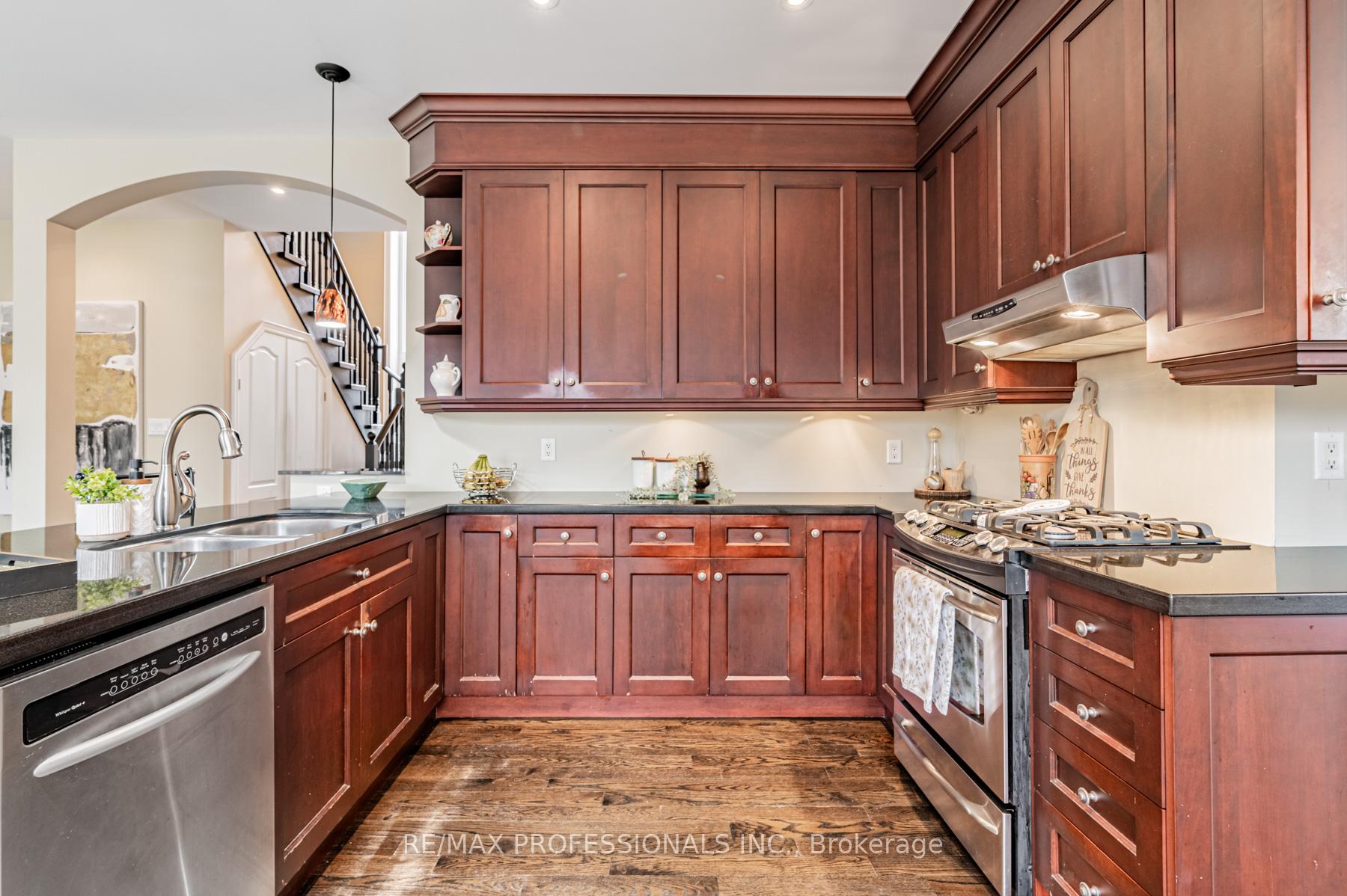 53 Great Oak Dr, Toronto, ON M9A1N3 | 3 Bedroom 4 Bathroom Detached House | Image 10