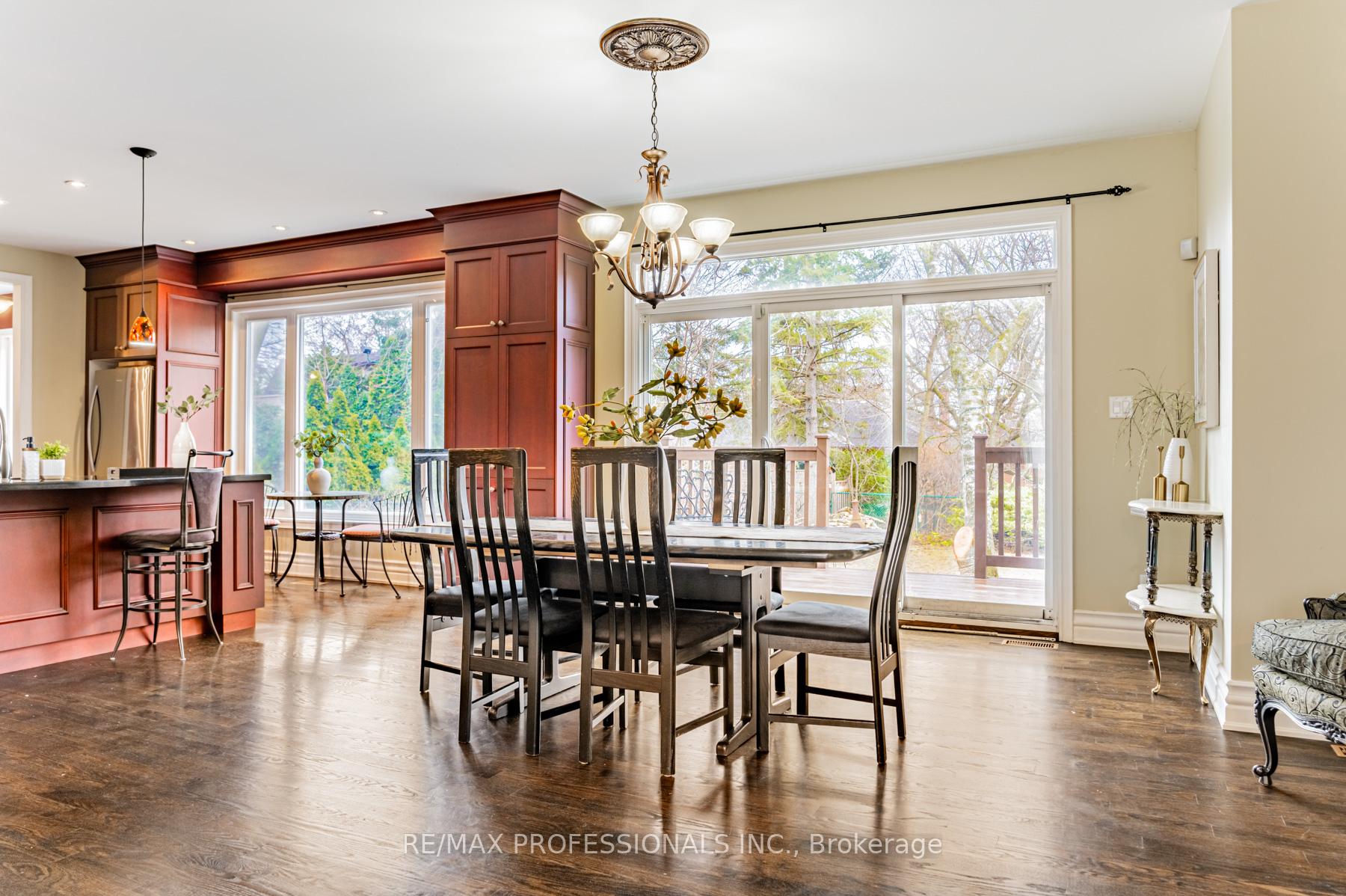 53 Great Oak Dr, Toronto, ON M9A1N3 | 3 Bedroom 4 Bathroom Detached House | Image 13