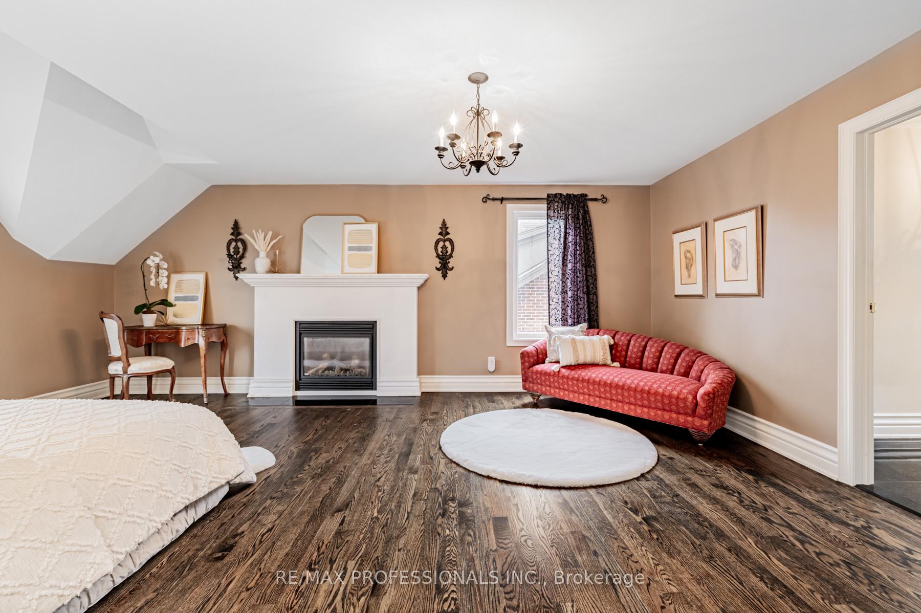 53 Great Oak Dr, Toronto, ON M9A1N3 | 3 Bedroom 4 Bathroom Detached House | Image 18