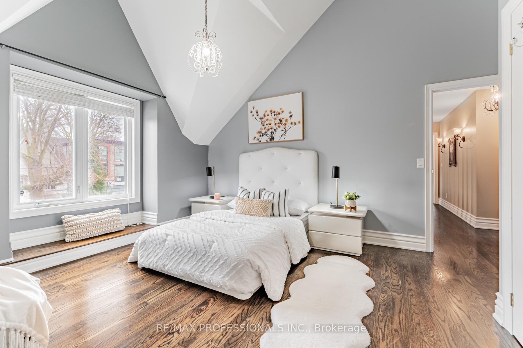 53 Great Oak Dr, Toronto, ON M9A1N3 | 3 Bedroom 4 Bathroom Detached House | Image 25