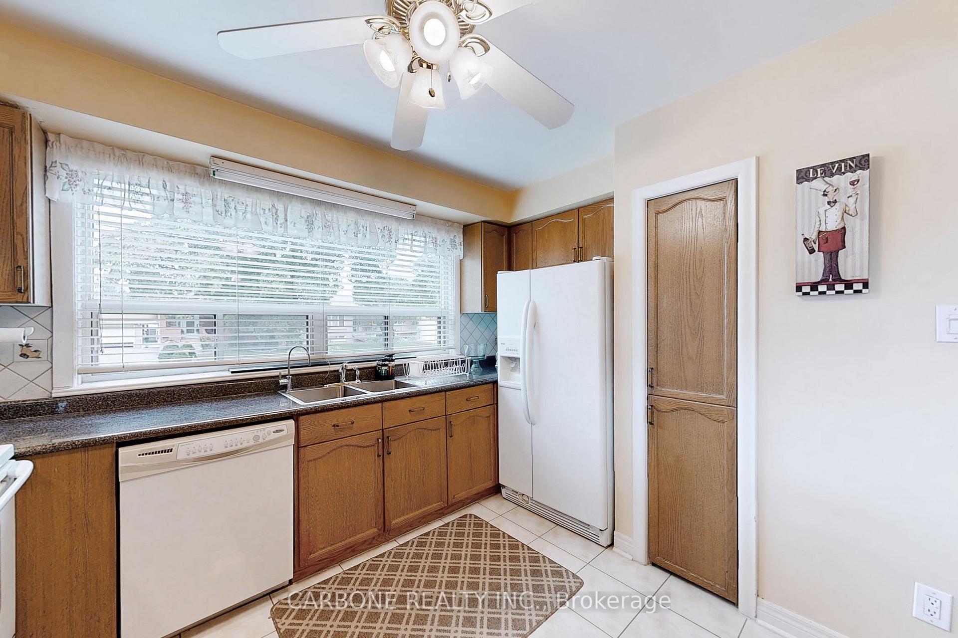 105 Hallsport Cres, Toronto, ON M3M2K5 | 4 Bedroom 2 Bathroom Detached House | Image 14