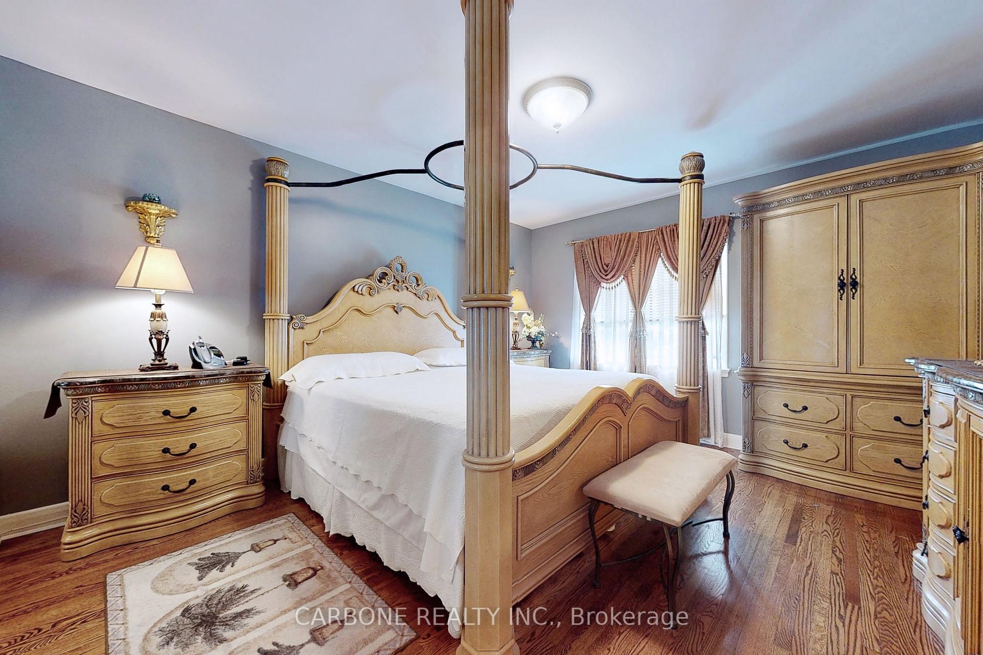 105 Hallsport Cres, Toronto, ON M3M2K5 | 4 Bedroom 2 Bathroom Detached House | Image 16