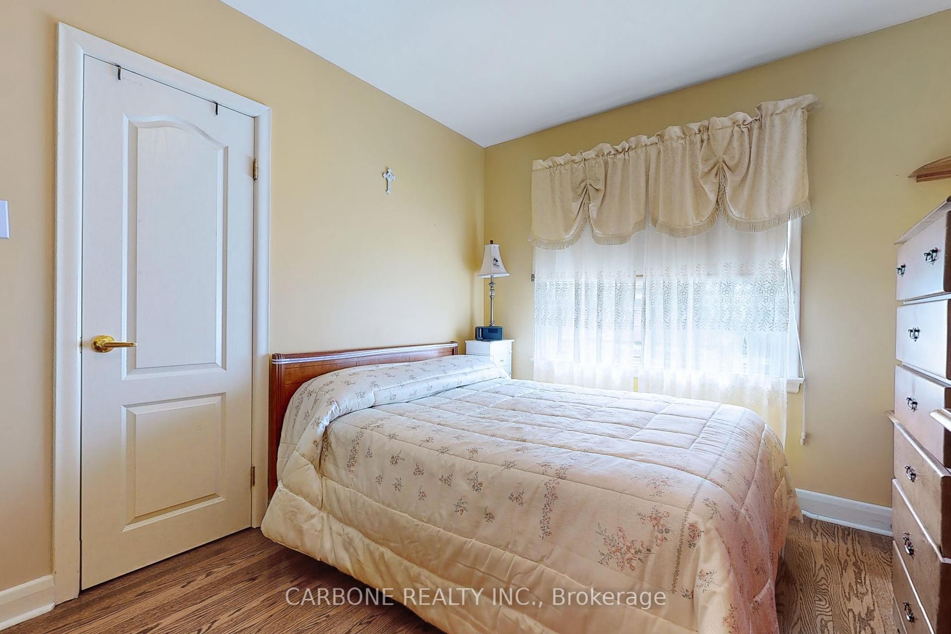 105 Hallsport Cres, Toronto, ON M3M2K5 | 4 Bedroom 2 Bathroom Detached House | Image 21