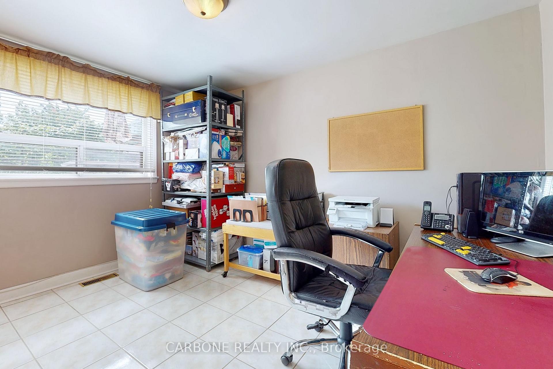 105 Hallsport Cres, Toronto, ON M3M2K5 | 4 Bedroom 2 Bathroom Detached House | Image 31